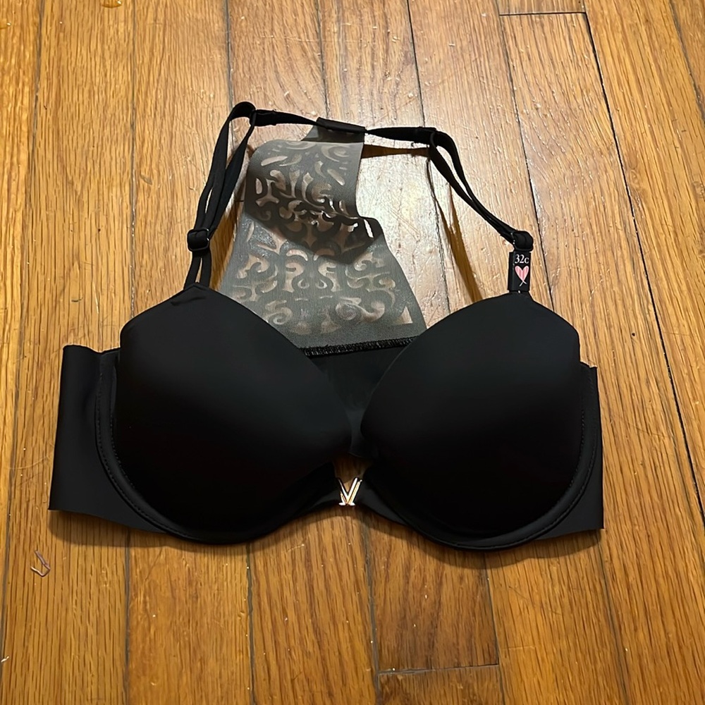 NWT Victorias Secret Racerback Demi - 32C
